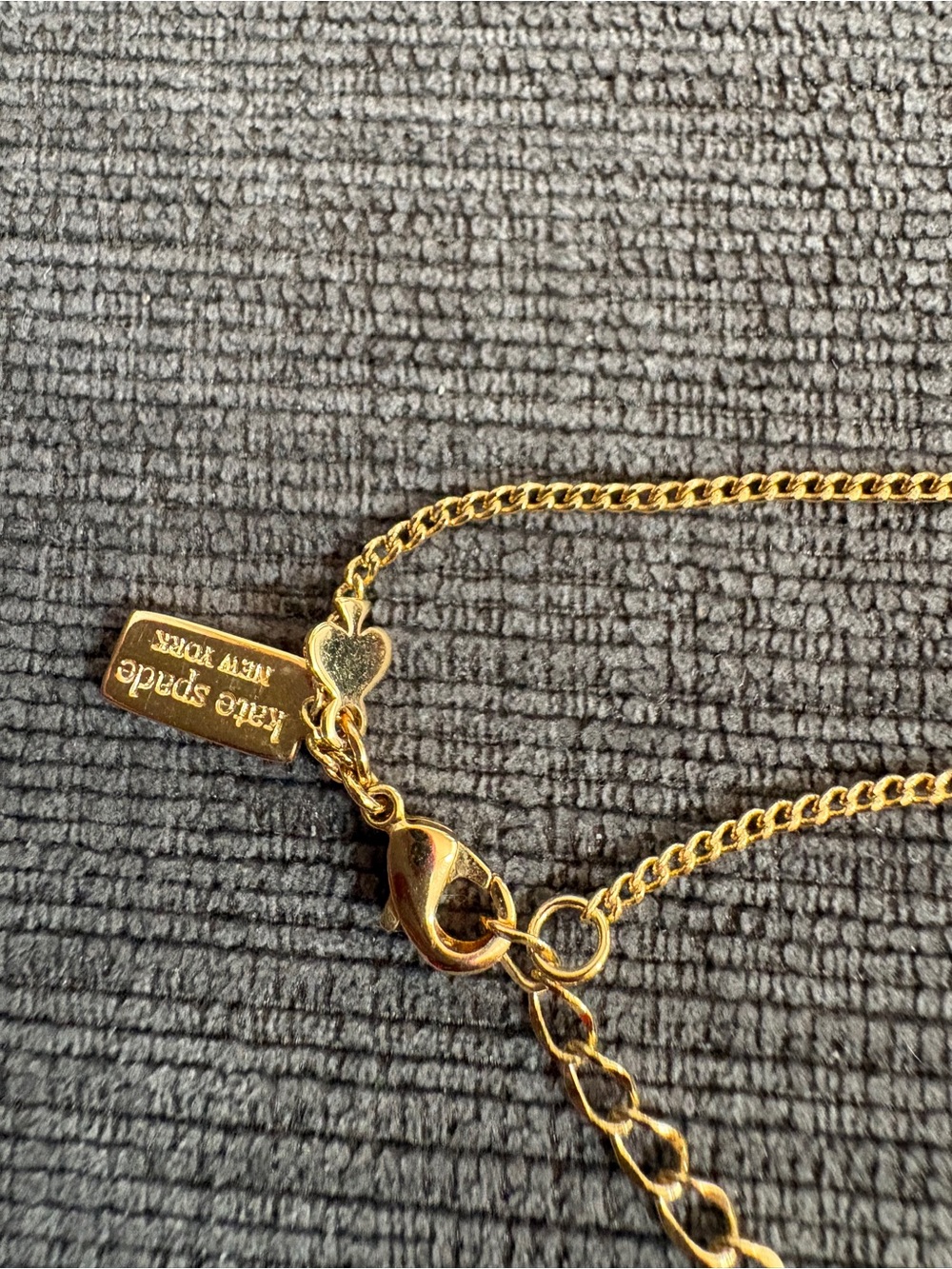 Kate Spade Gold Tone Paradise Found Hawaii Disc Pendant Necklace - Picture 3 of 7